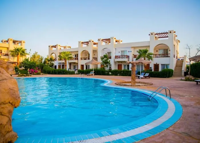 Sunny Lakes , Revira Sarm es-Sejk